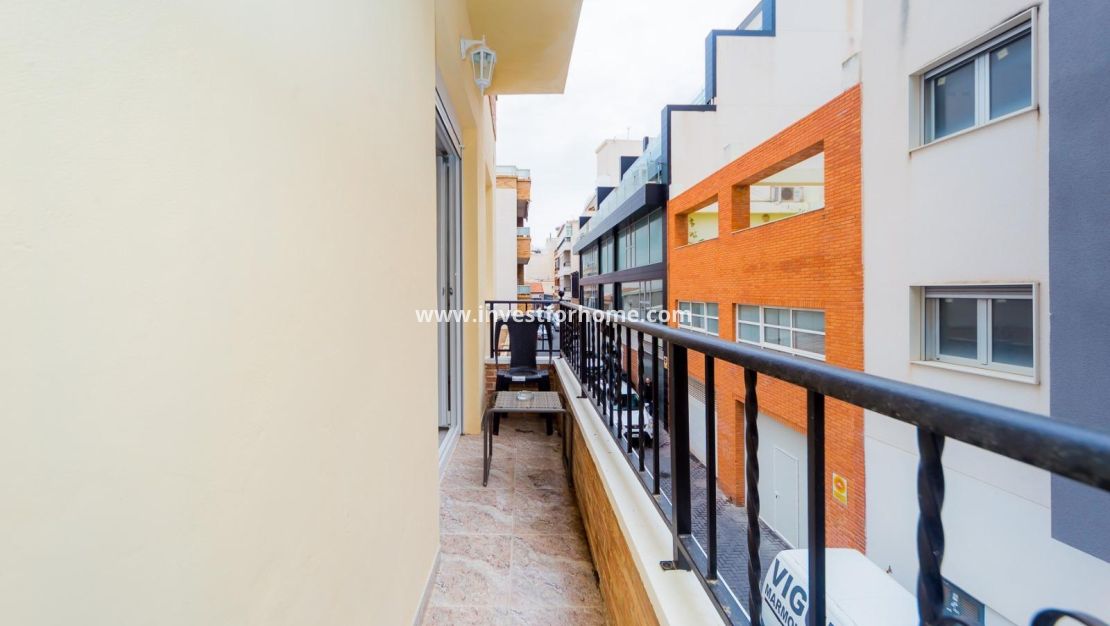 Verkoop - Appartement - Torrevieja - Centro