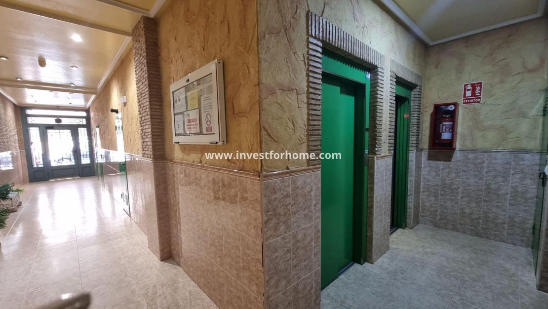 Verkoop - Appartement - Torrevieja - Centro