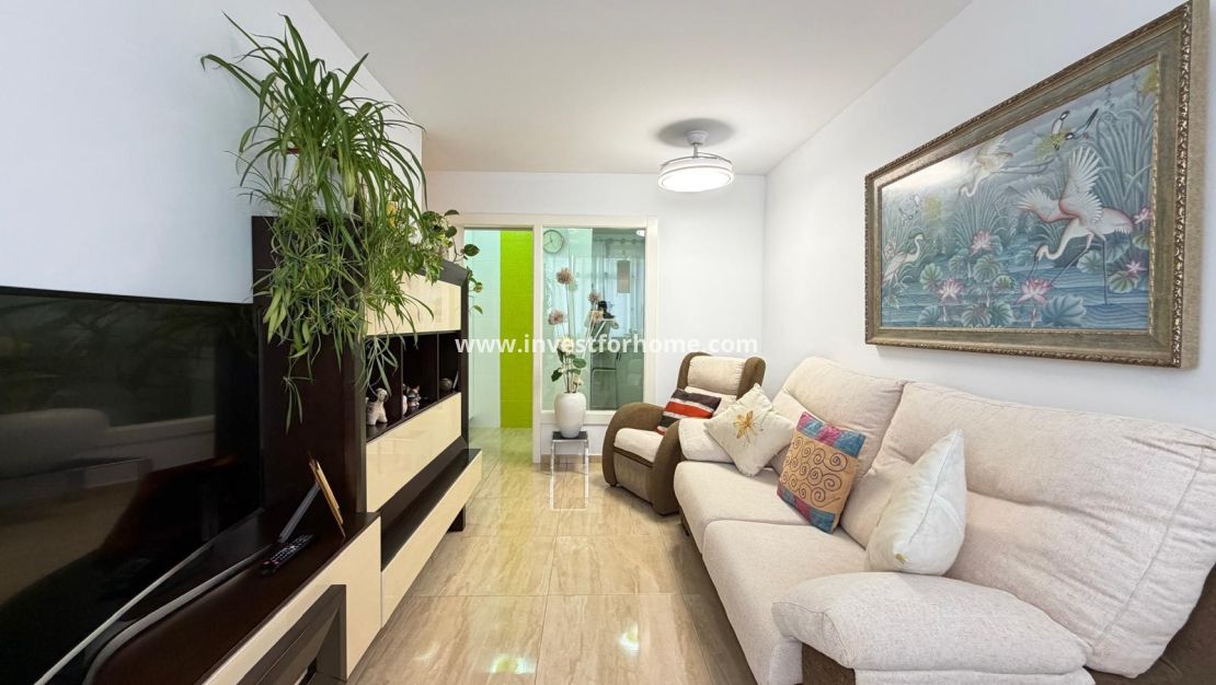 Verkoop - Appartement - Torrevieja - Centro