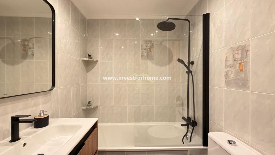 Verkoop - Appartement - Torrevieja - Centro