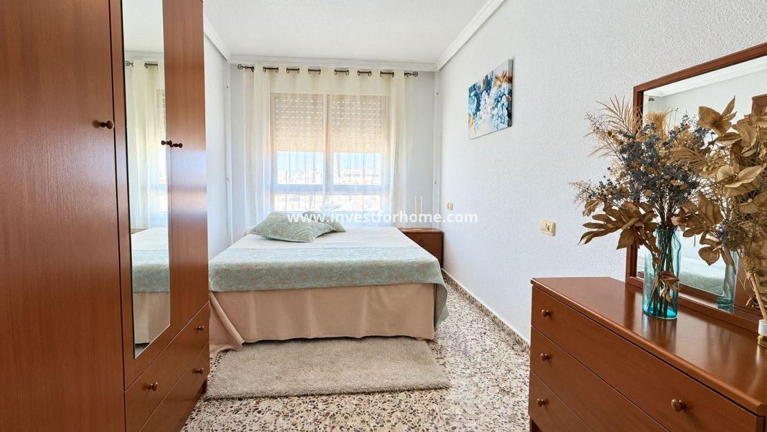 Verkoop - Appartement - Torrevieja - Centro