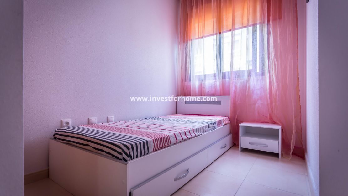 Verkoop - Appartement - Torrevieja - Centro