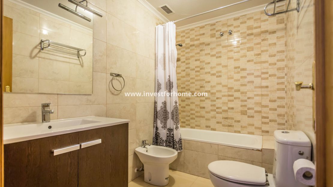 Verkoop - Appartement - Torrevieja - Centro