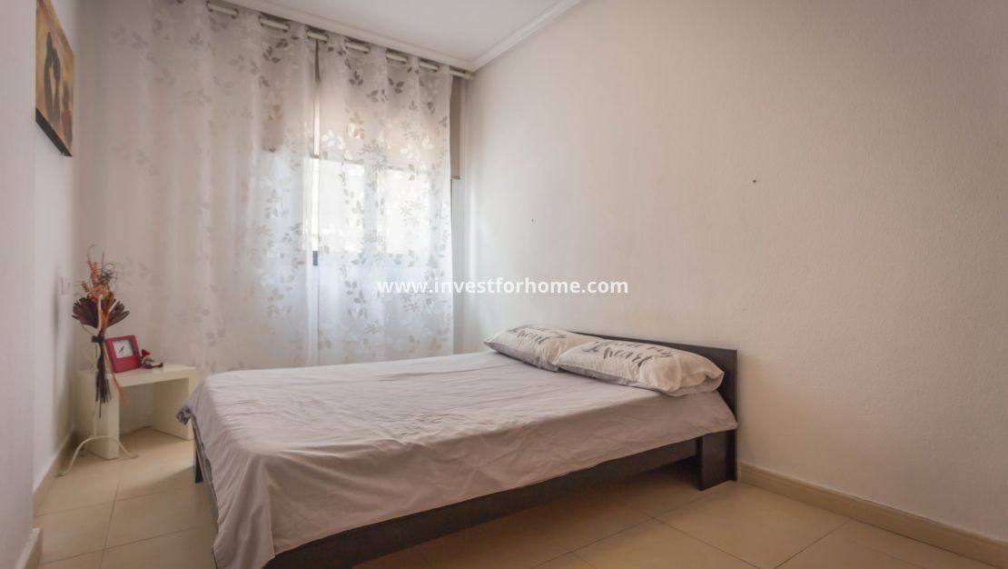 Verkoop - Appartement - Torrevieja - Centro