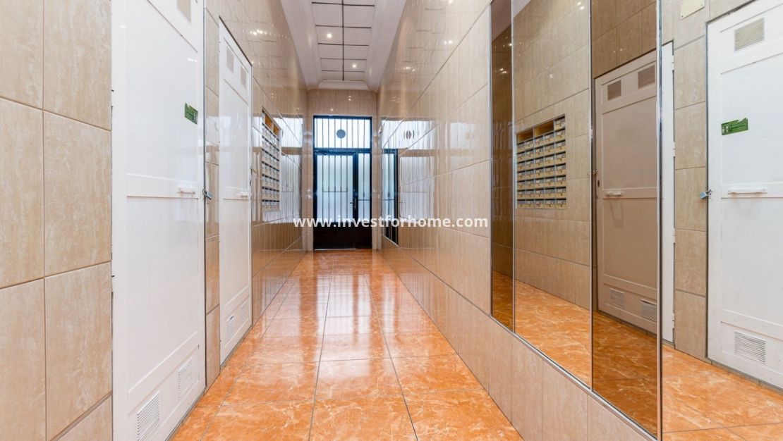 Verkoop - Appartement - Torrevieja - Costa Blanca