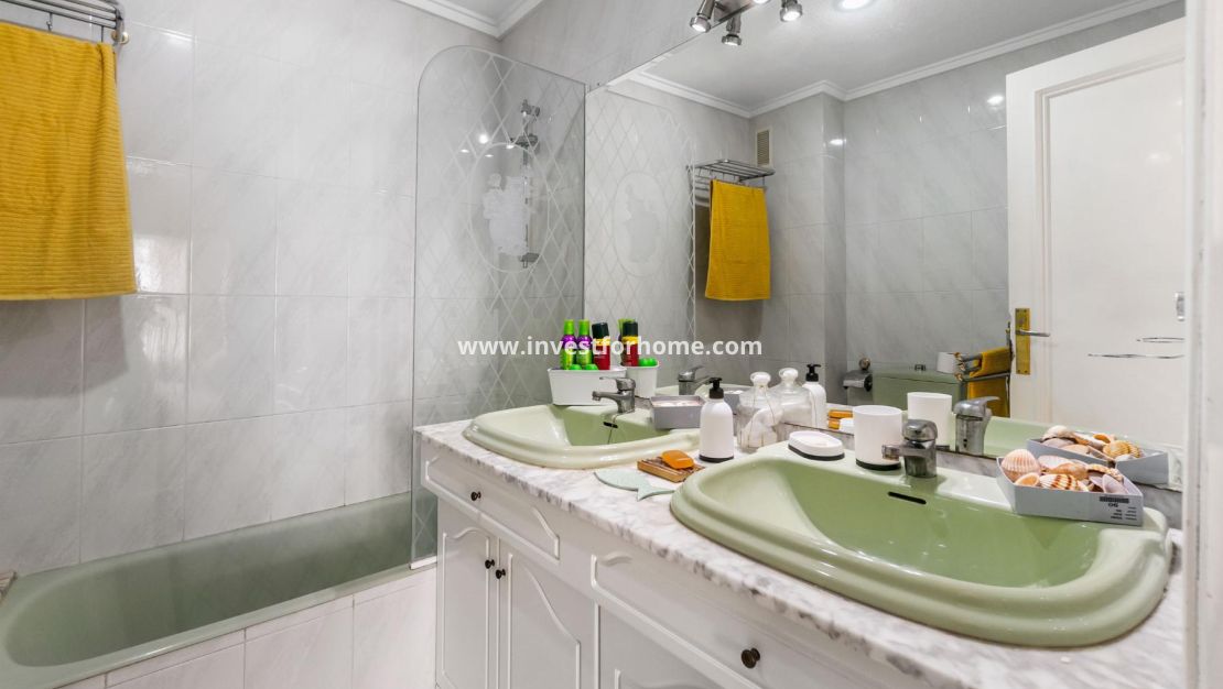 Verkoop - Appartement - Torrevieja - Costa Blanca