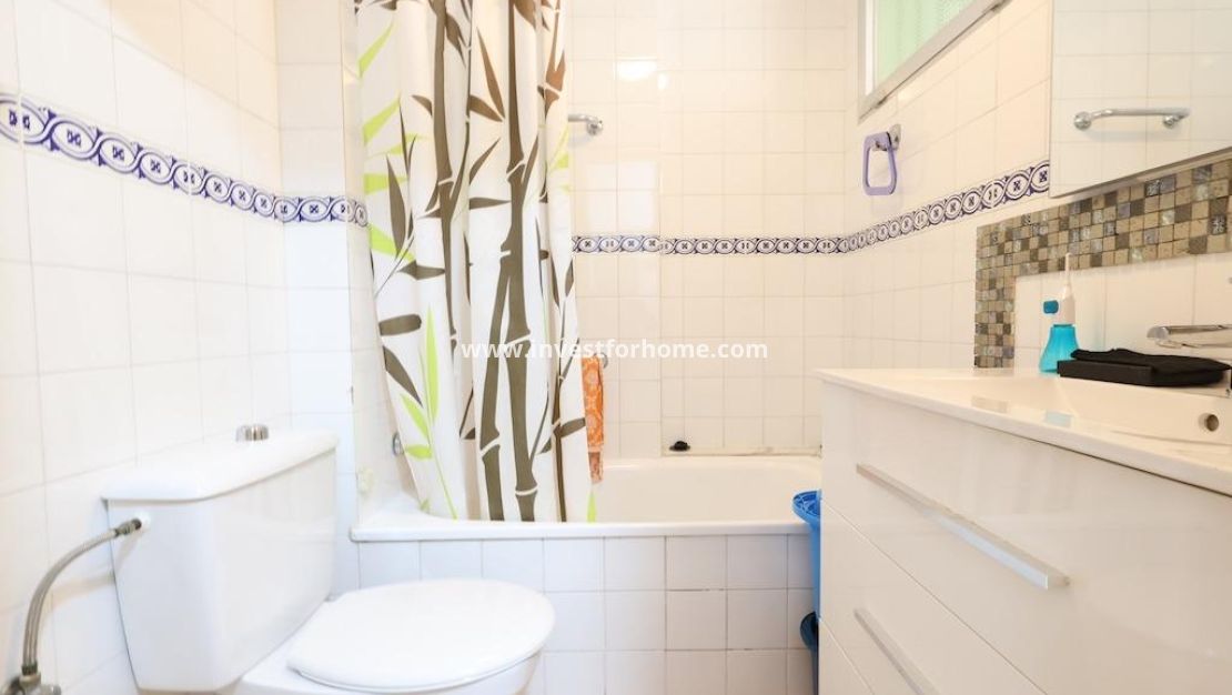 Verkoop - Appartement - Torrevieja - Costa Blanca