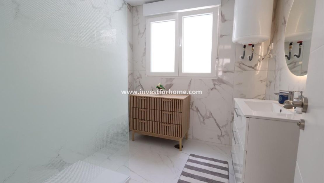 Verkoop - Appartement - Torrevieja - Costa Blanca