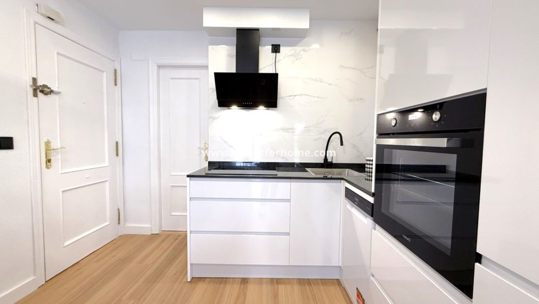 Verkoop - Appartement - Torrevieja - Costa Blanca