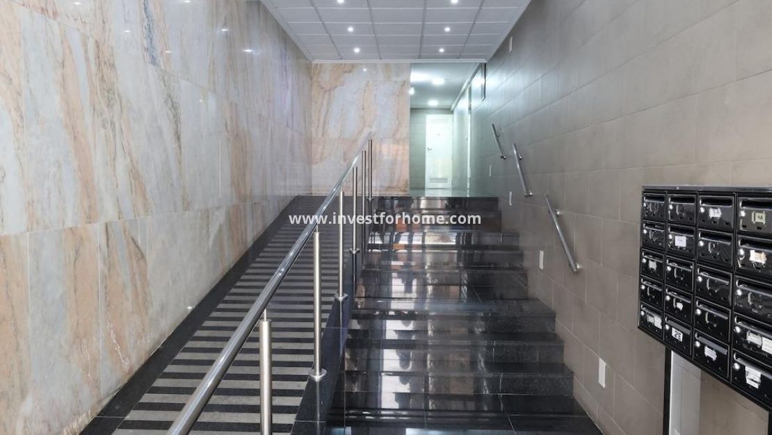 Verkoop - Appartement - Torrevieja - Costa Blanca