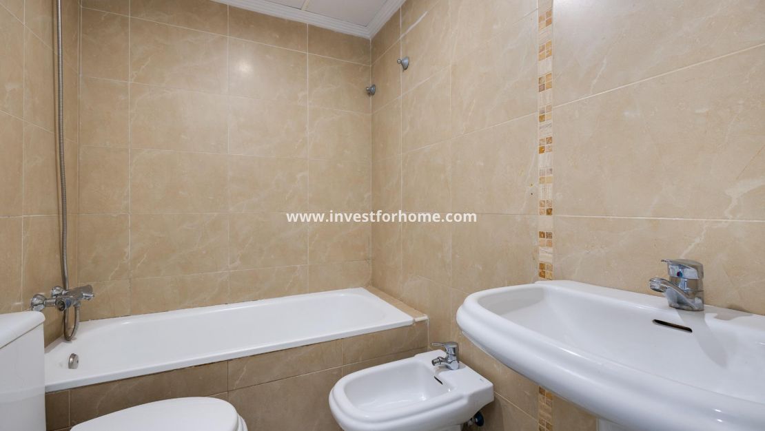 Verkoop - Appartement - Torrevieja - Estacion De Autobuses