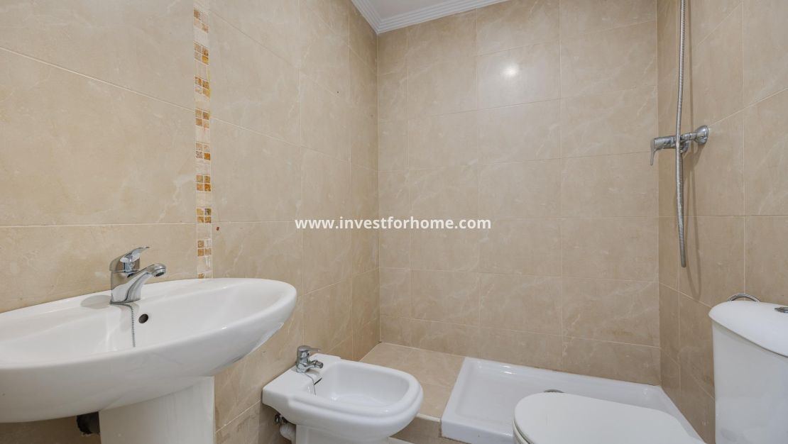 Verkoop - Appartement - Torrevieja - Estacion De Autobuses