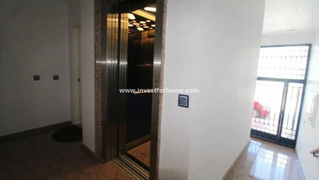 Verkoop - Appartement - Torrevieja - Estacion De Autobuses