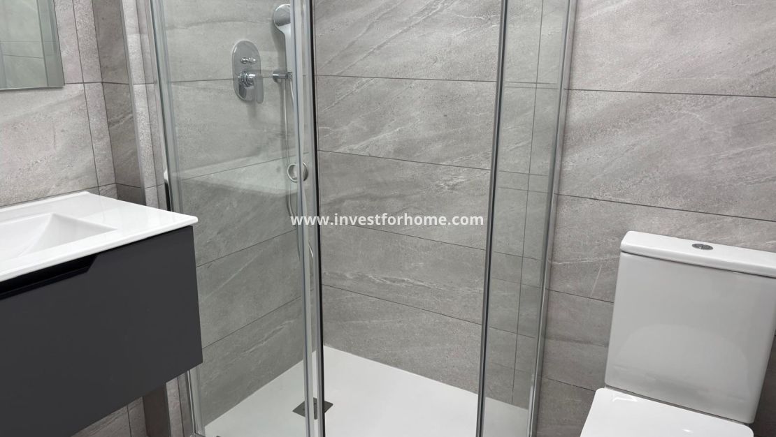 Verkoop - Appartement - Torrevieja - Estacion De Autobuses