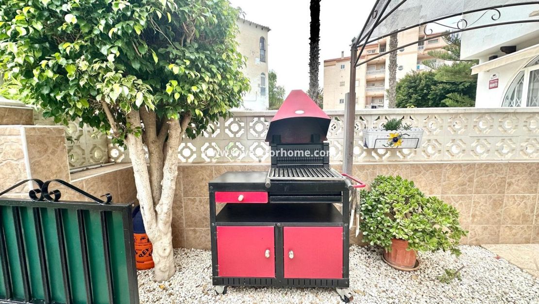 Verkoop - Appartement - Torrevieja - Estacion De Autobuses