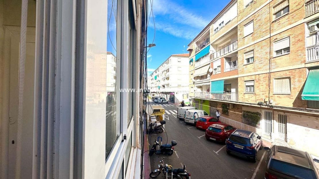 Verkoop - Appartement - Torrevieja - Estacion De Autobuses
