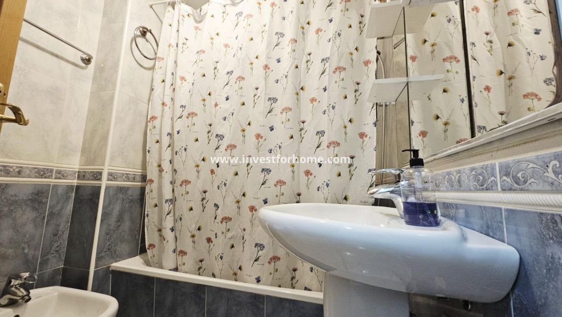 Verkoop - Appartement - Torrevieja - Estacion De Autobuses