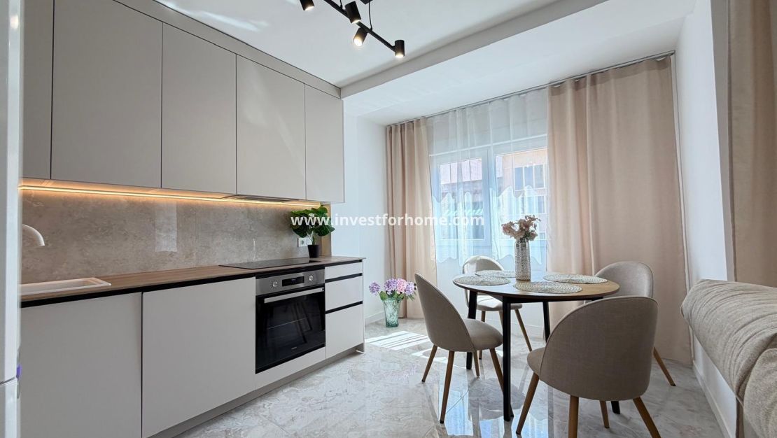 Verkoop - Appartement - Torrevieja - Estacion De Autobuses