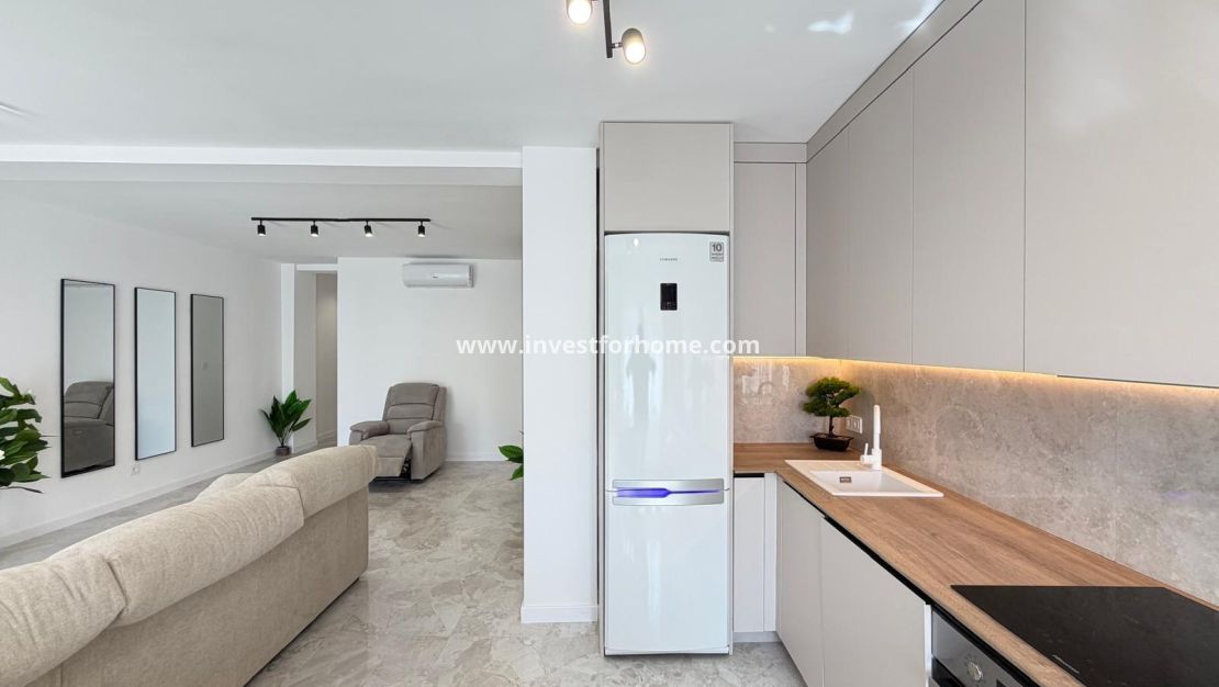 Verkoop - Appartement - Torrevieja - Estacion De Autobuses