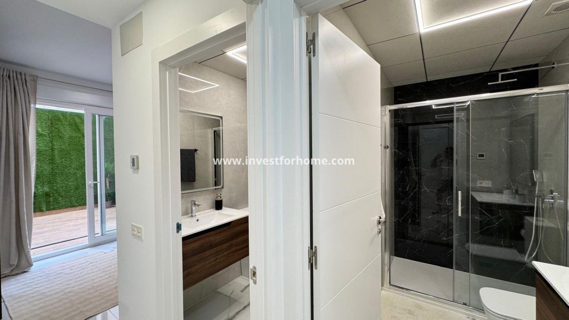 Verkoop - Appartement - Torrevieja - Estacion De Autobuses
