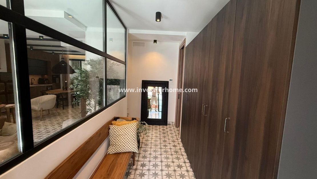 Verkoop - Appartement - Torrevieja - Estacion De Autobuses