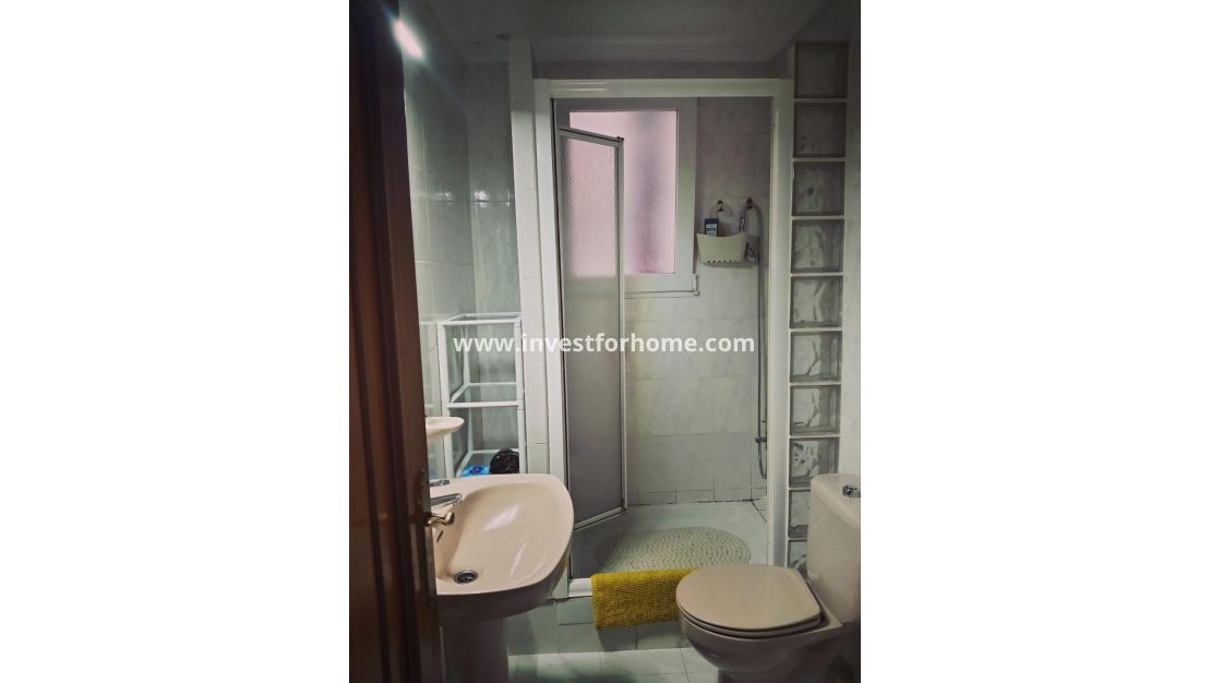 Verkoop - Appartement - Torrevieja - Estacion De Autobuses