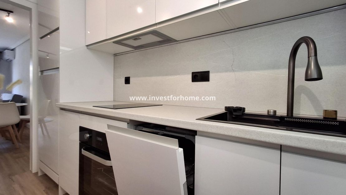 Verkoop - Appartement - Torrevieja - Estacion De Autobuses