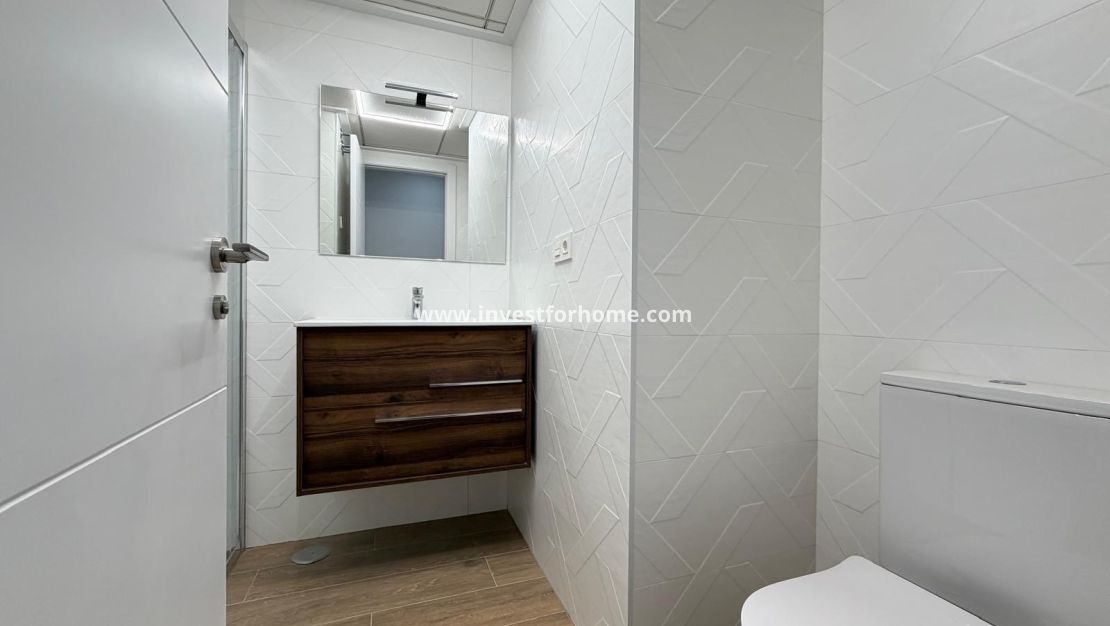 Verkoop - Appartement - Torrevieja - Estacion De Autobuses