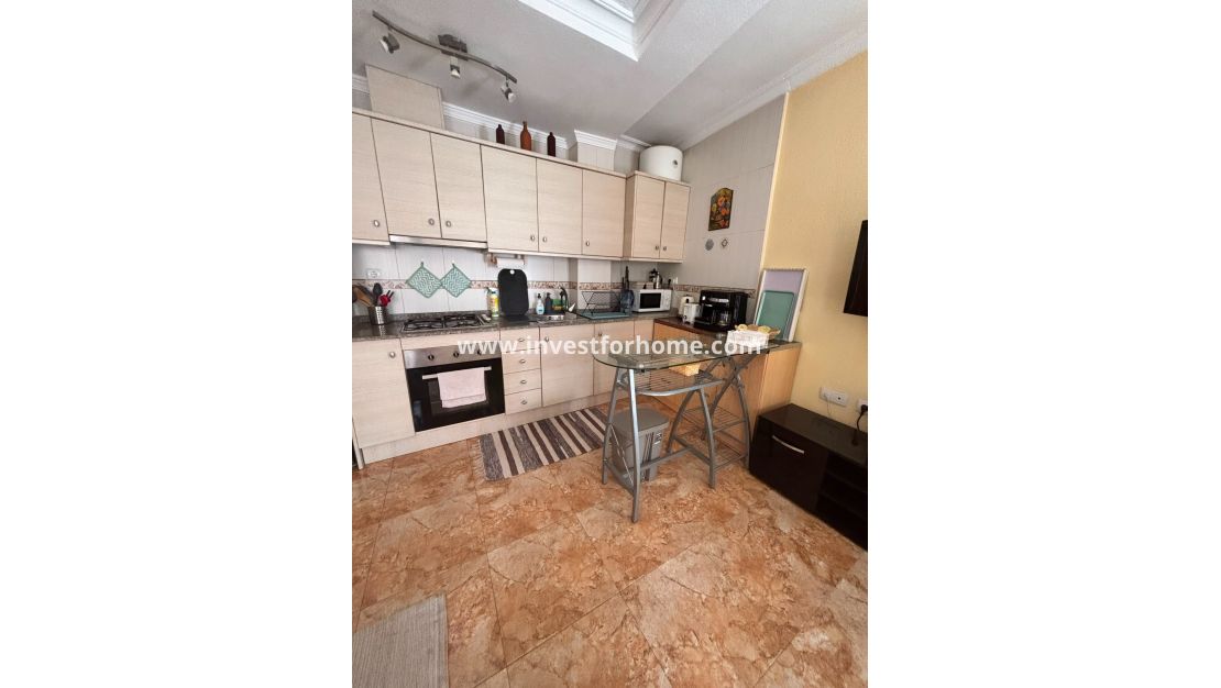 Verkoop - Appartement - Torrevieja - Estacion De Autobuses