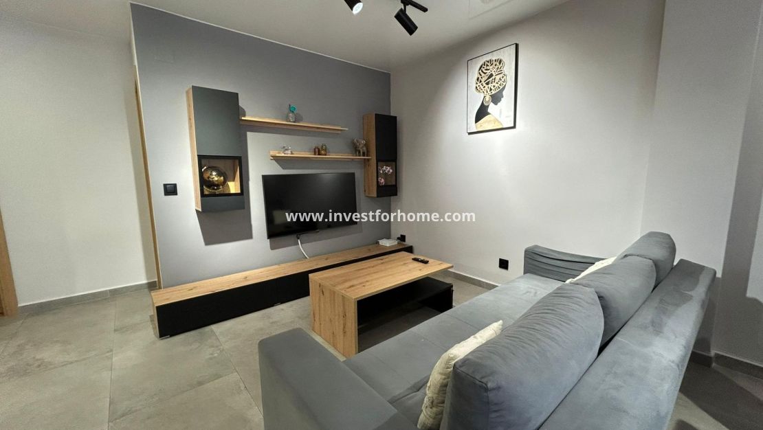 Verkoop - Appartement - Torrevieja - Estacion De Autobuses