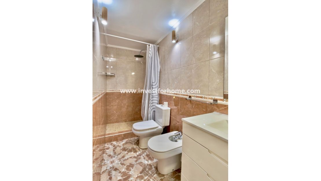 Verkoop - Appartement - Torrevieja - La veleta
