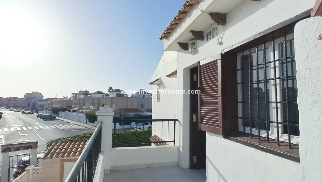 Verkoop - Appartement - Torrevieja - Nueva Torrevieja - Aguas Nuevas