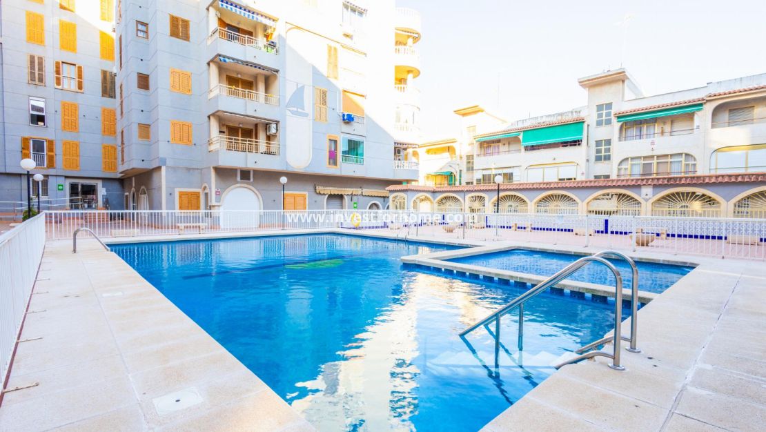 Verkoop - Appartement - Torrevieja - Playa del Acequión