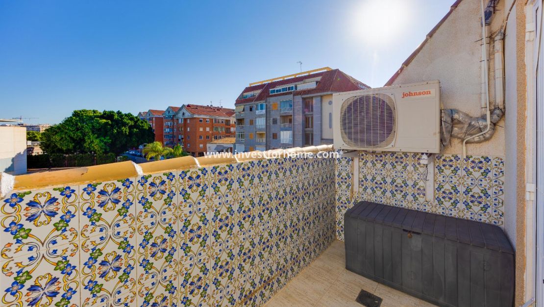 Verkoop - Appartement - Torrevieja - Playa del Acequión
