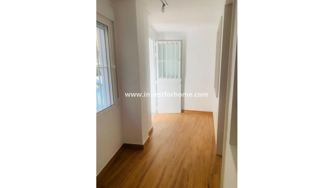 Verkoop - Appartement - Torrevieja - Playa del Cura