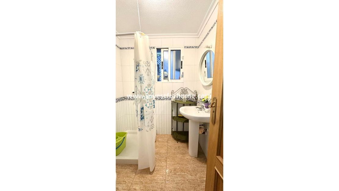 Verkoop - Appartement - Torrevieja - Playa del Cura