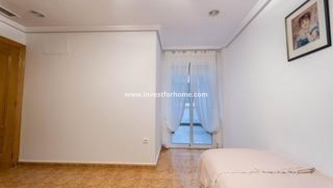 Verkoop - Appartement - Torrevieja - Playa del Cura
