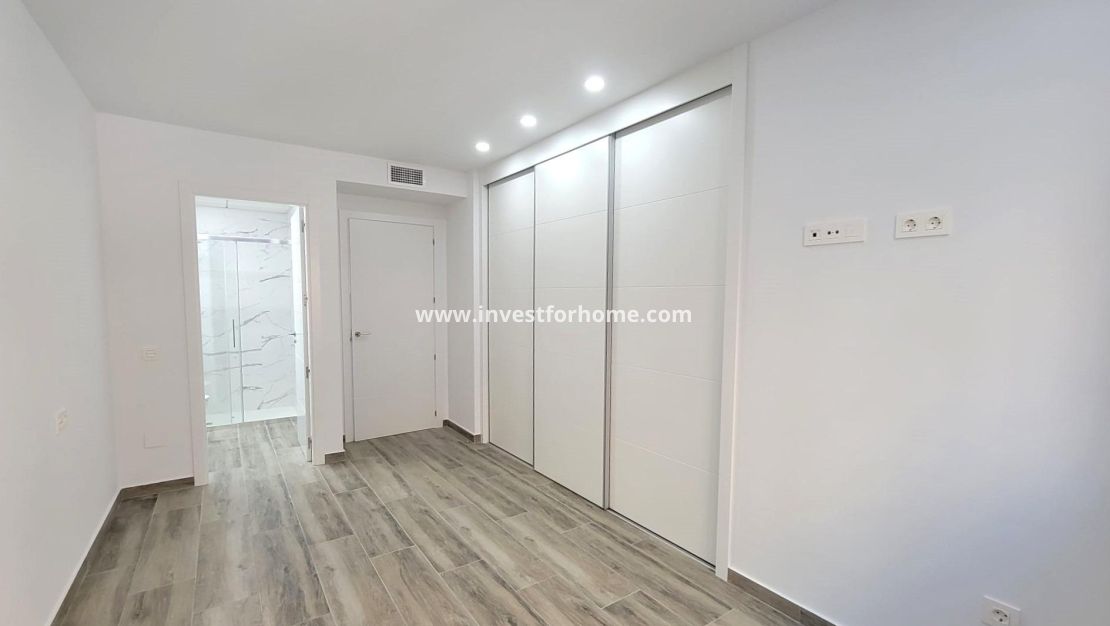 Verkoop - Appartement - Torrevieja - Playa del Cura