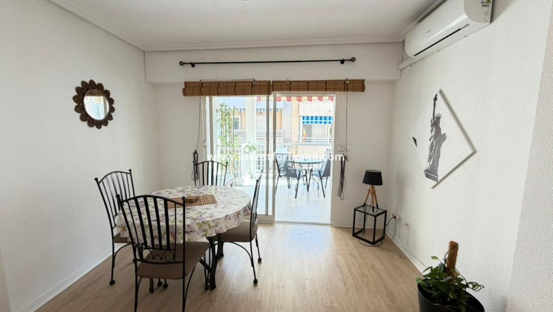 Verkoop - Appartement - Torrevieja - Playa del Cura