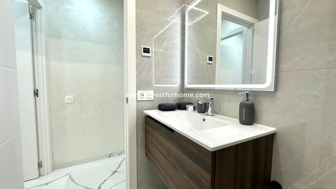 Verkoop - Appartement - Torrevieja - Playa del Cura