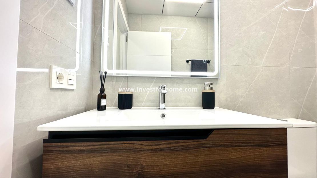 Verkoop - Appartement - Torrevieja - Playa del Cura