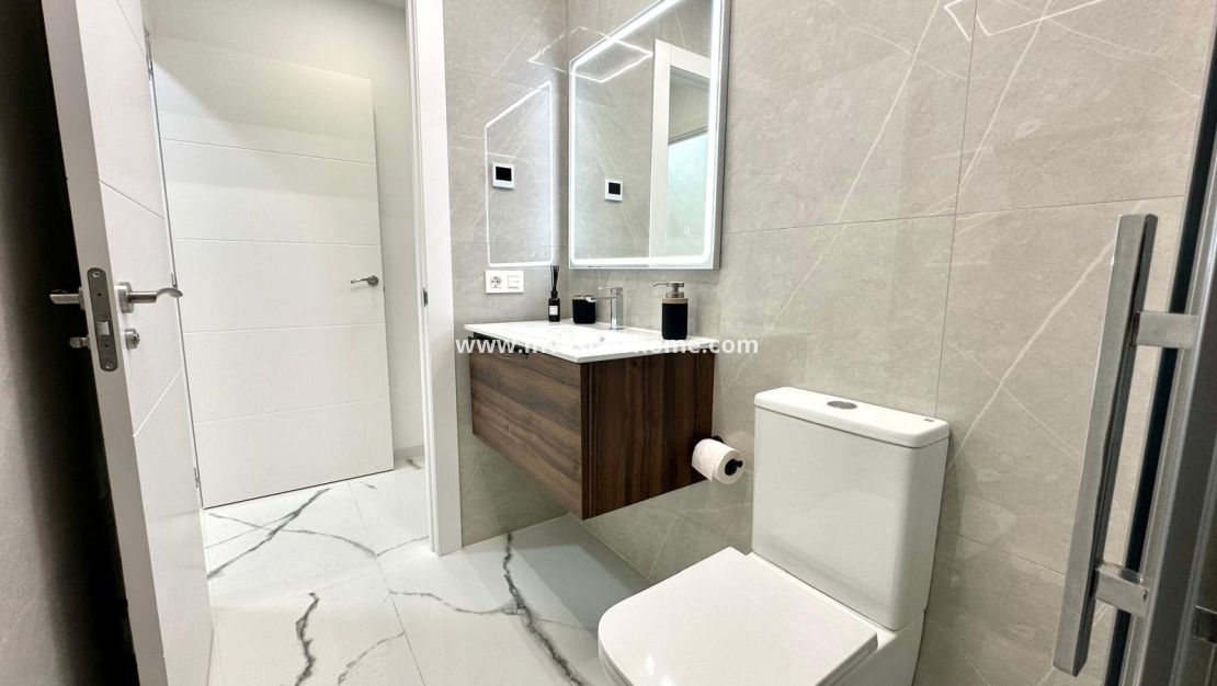 Verkoop - Appartement - Torrevieja - Playa del Cura