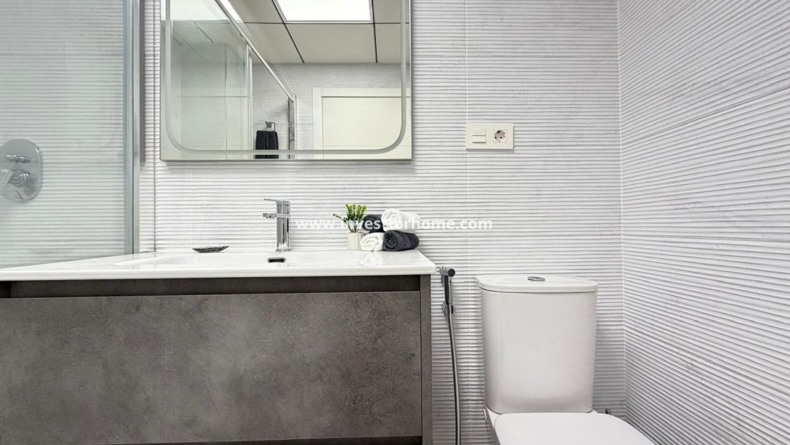 Verkoop - Appartement - Torrevieja - Playa del Cura