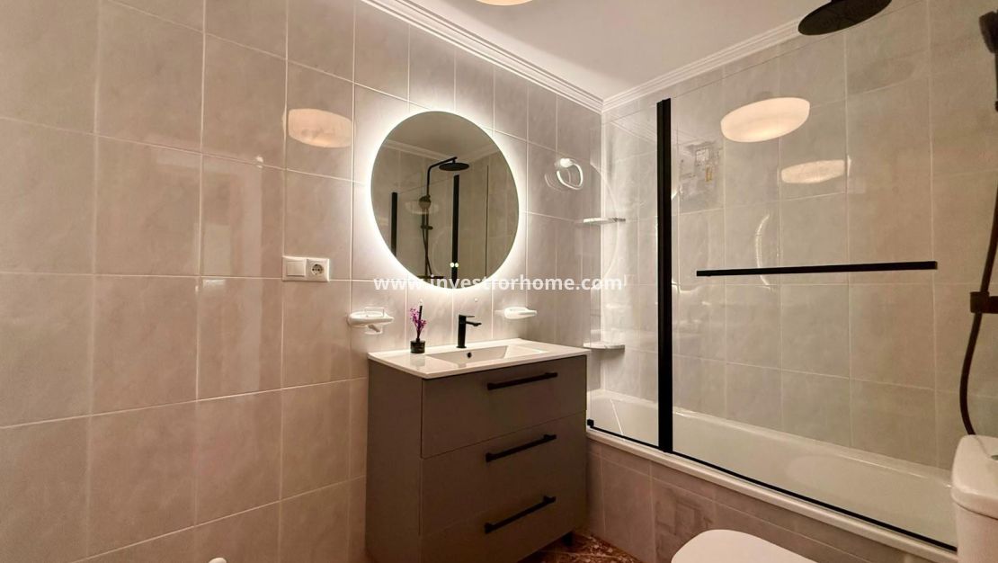 Verkoop - Appartement - Torrevieja - Playa del Cura