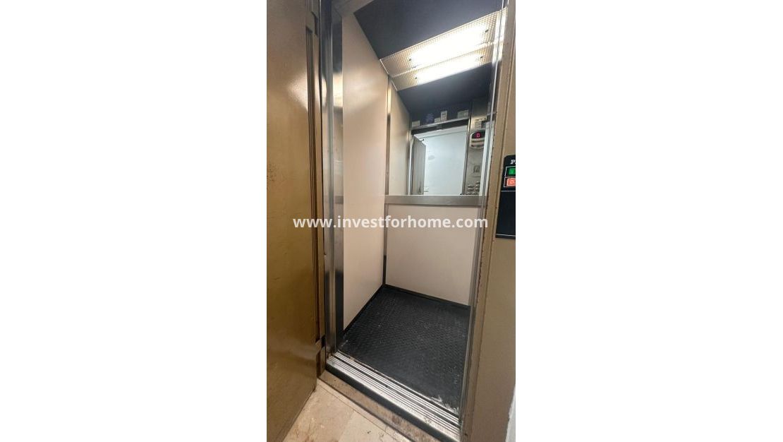 Verkoop - Appartement - Torrevieja - Playa del Cura