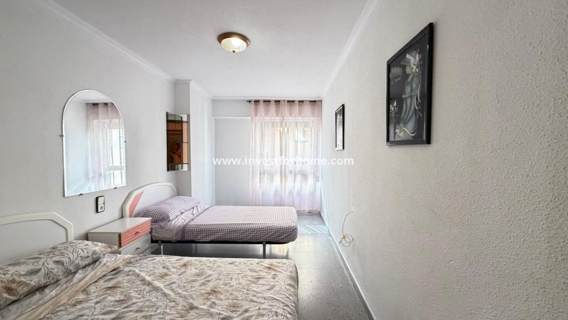 Verkoop - Appartement - Torrevieja - Playa del Cura