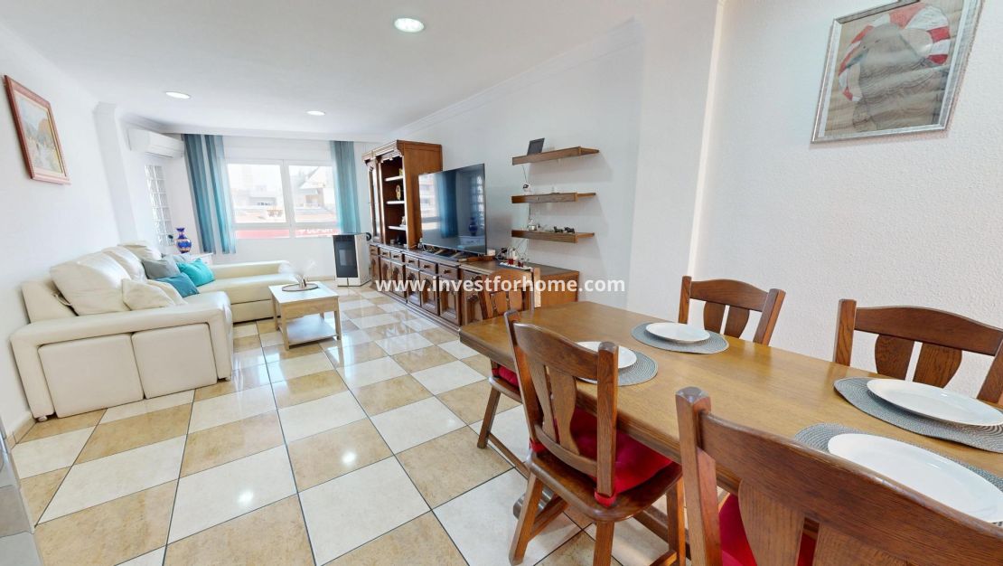 Verkoop - Appartement - Torrevieja - Puerto Deportivo Marina Salinas
