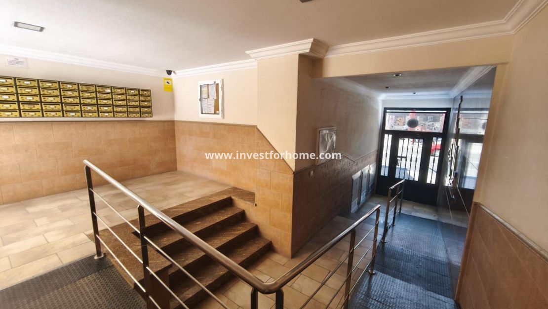 Verkoop - Appartement - Torrevieja - Puerto Deportivo Marina Salinas