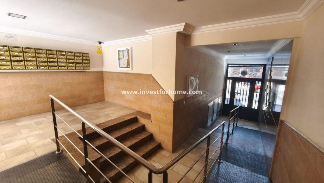 Verkoop - Appartement - Torrevieja - Puerto Deportivo