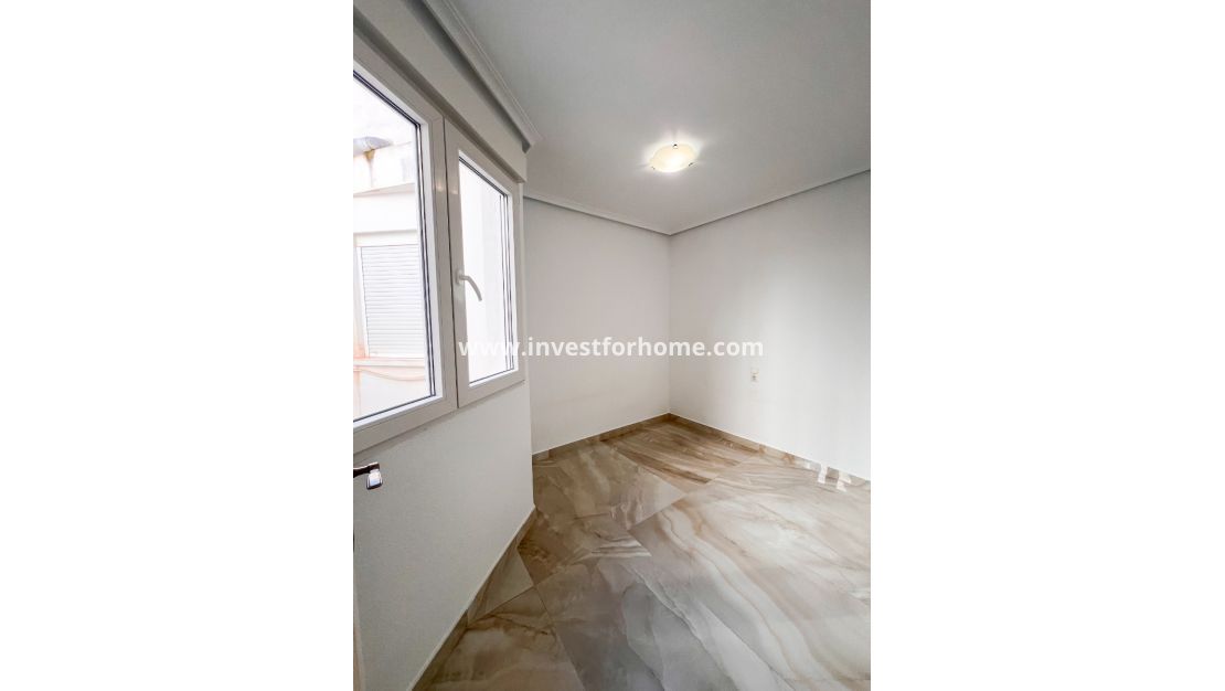 Verkoop - Appartement - Torrevieja